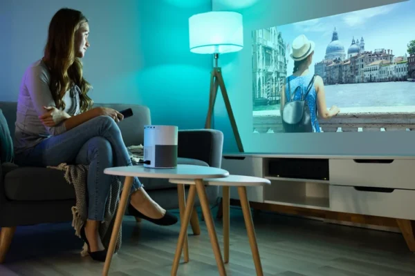 Full HD WiFi Mini Projector with Miracast - Image 4